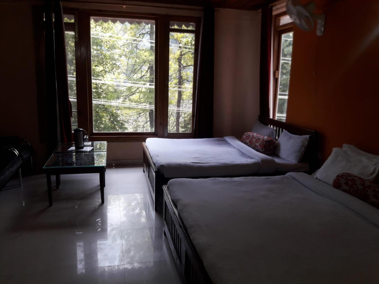 Stayapart I The Maple Residences - Lake Front Nainital Esterno foto