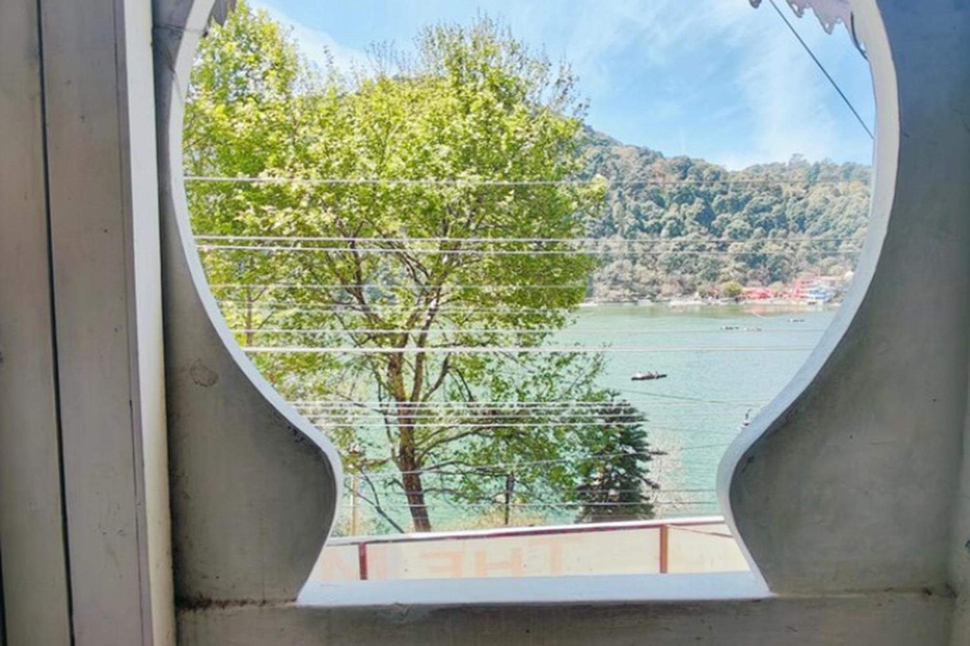 Stayapart I The Maple Residences - Lake Front Nainital Esterno foto