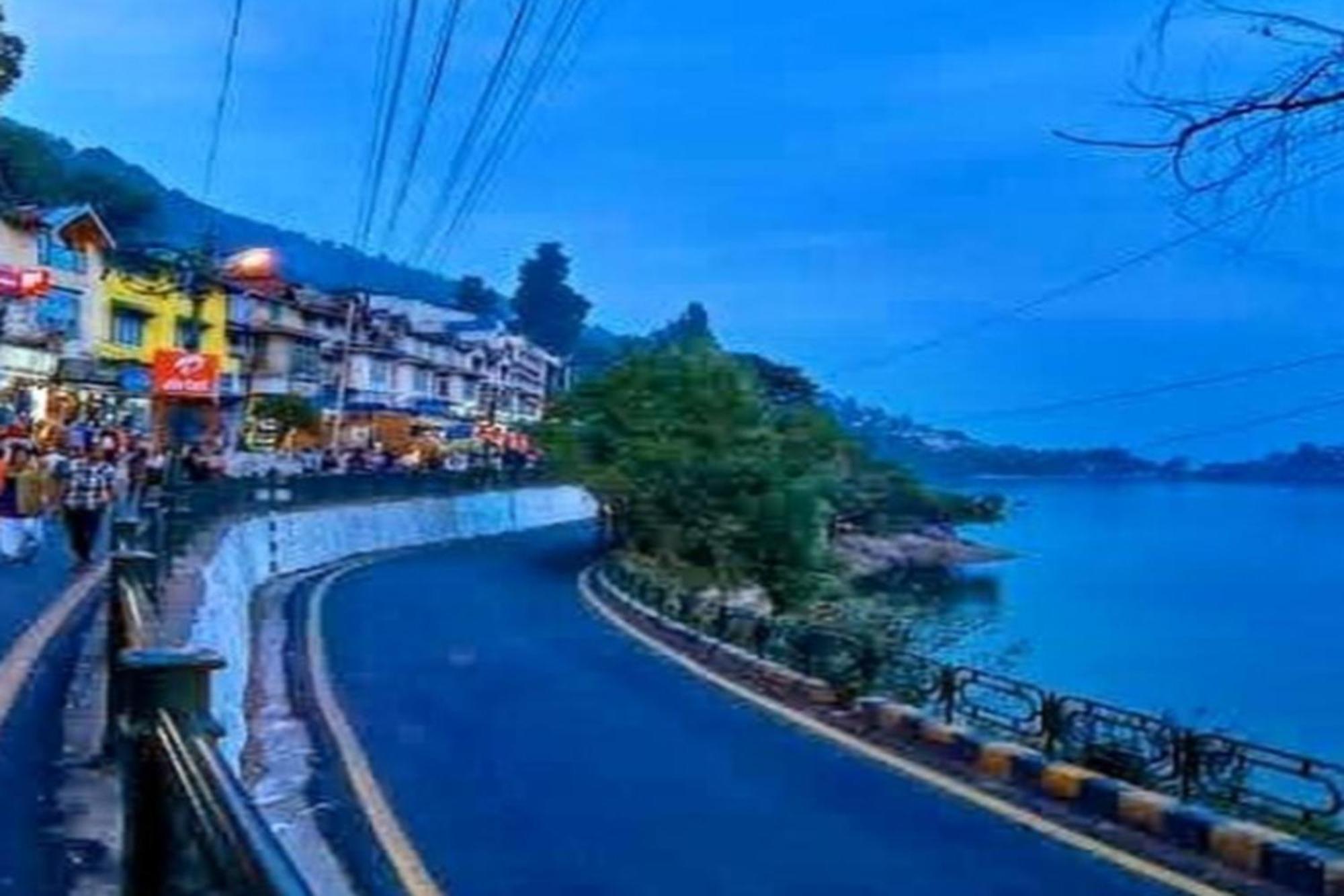 Stayapart I The Maple Residences - Lake Front Nainital Esterno foto